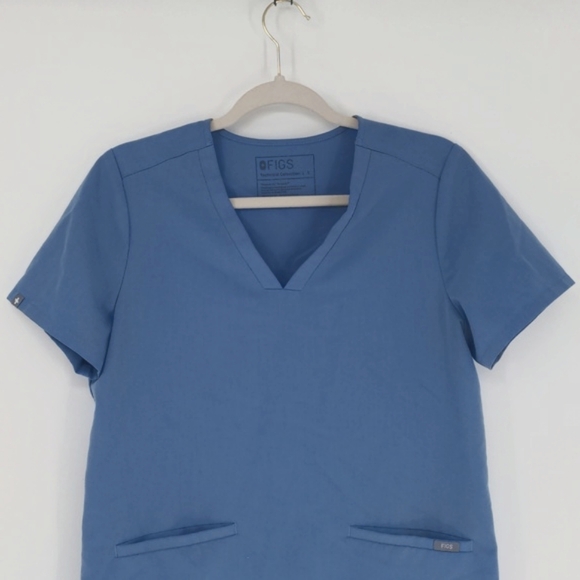 Figs Women's Casma Three-Pocket Scrub Top Size Small Blue V Neck Hospital Office - Picture 2 of 13